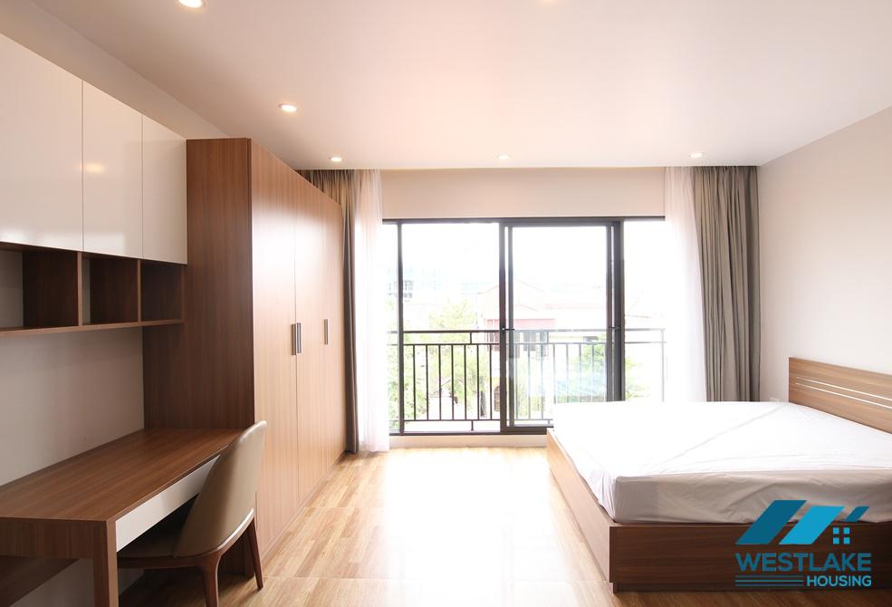 Bright and spacious studio apartment for rent in Dang Thai Mai area, Tay Ho, Ha Noi