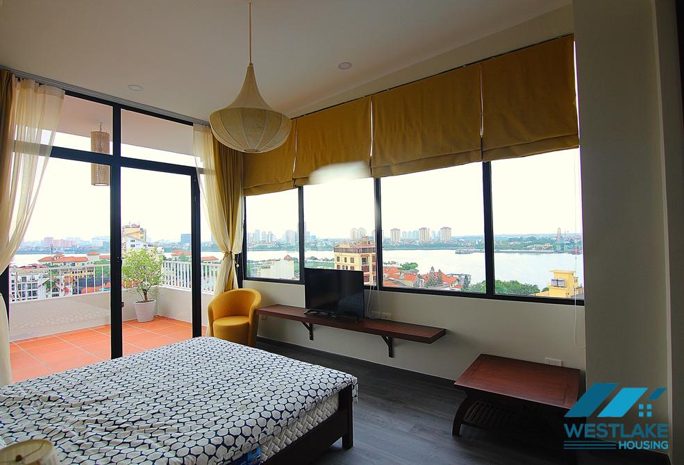 Beautiful apartment on 10th floor with lots of natural light for rent in Tay Ho, Ha Noi