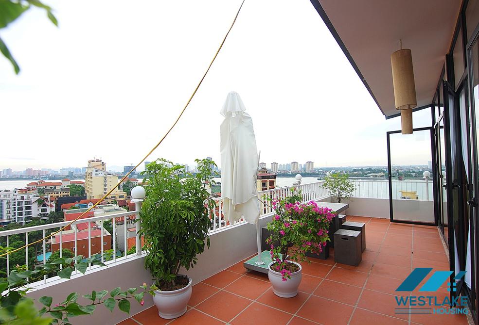 Beautiful apartment on 10th floor with lots of natural light for rent in Tay Ho, Ha Noi