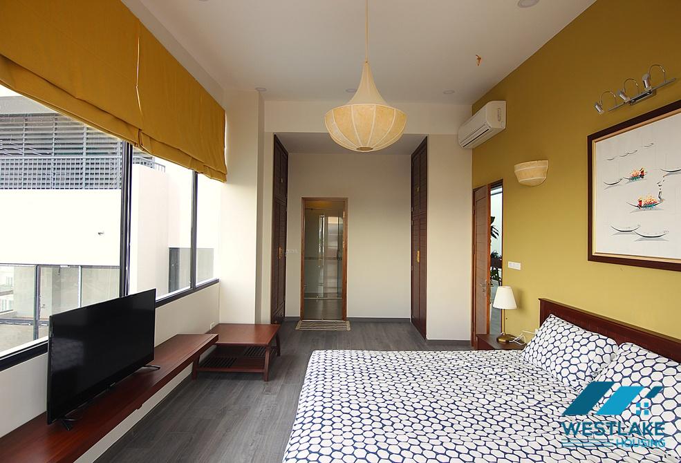 Beautiful apartment on 10th floor with lots of natural light for rent in Tay Ho, Ha Noi