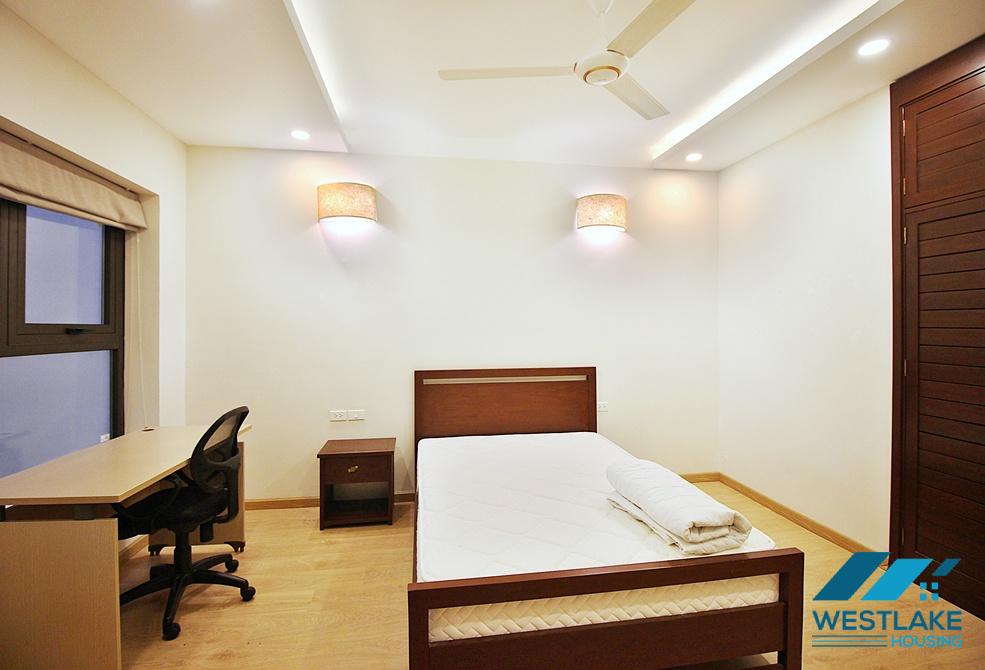 Beautiful 04 bedrooms apartment for rent in Tay Ho, Ha Noi