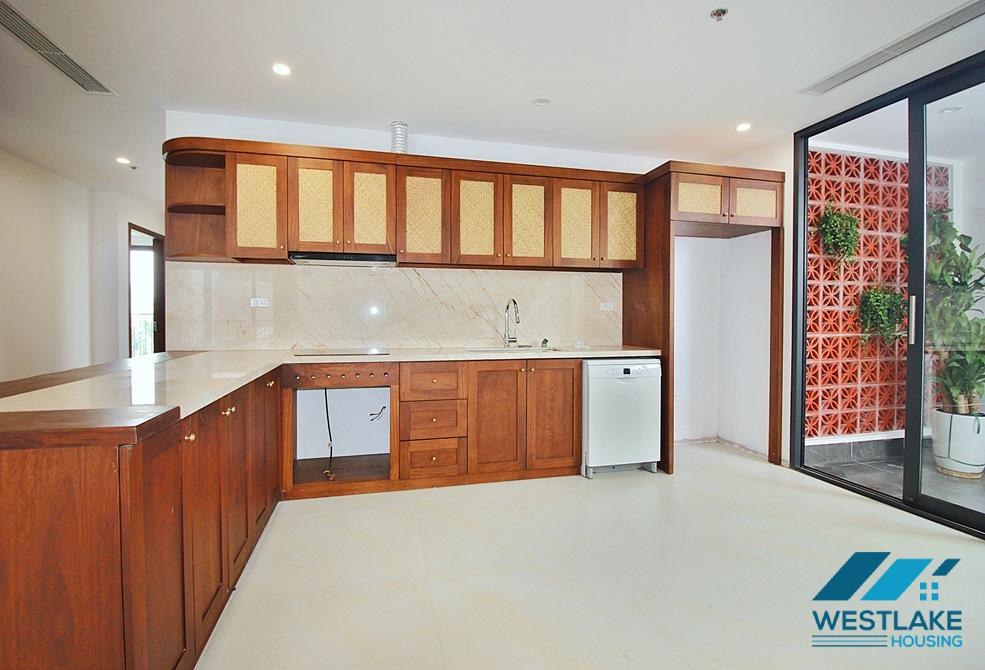 Beautiful and spacious 03 bedrooms apartment for rent in Xuan Dieu, Tay Ho, Ha Noi