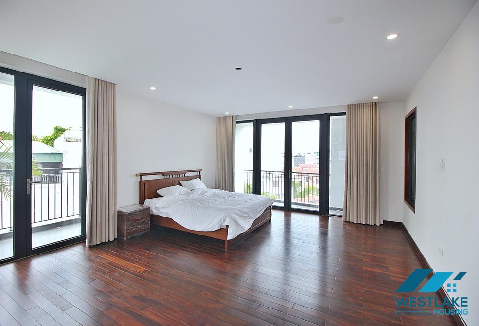 Three bedrooms serviced apartment on high floor for rent on Xuan Dieu street, Tay Ho, Ha Noi
