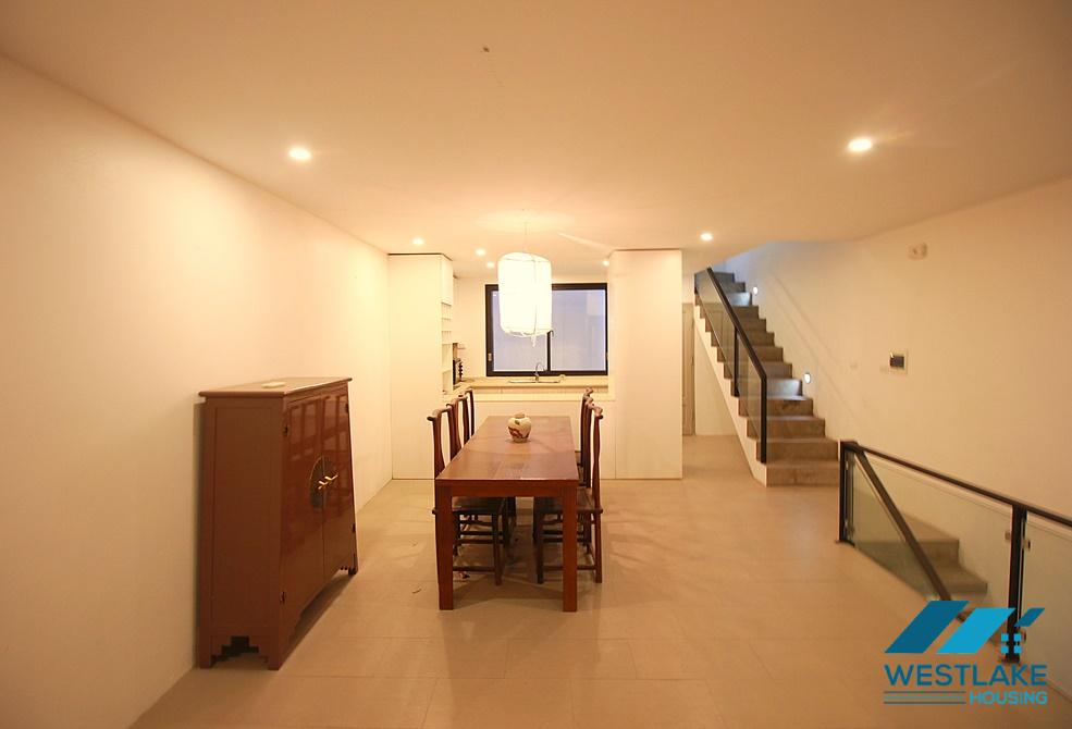 A 3 bedroom modern house for rent in Xuan Dieu, Tay Ho