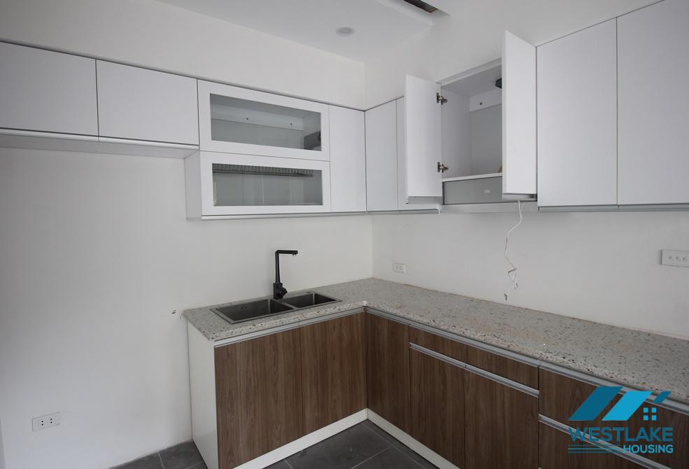 A new renovated house for rent in Xuan Dieu, Tay Ho