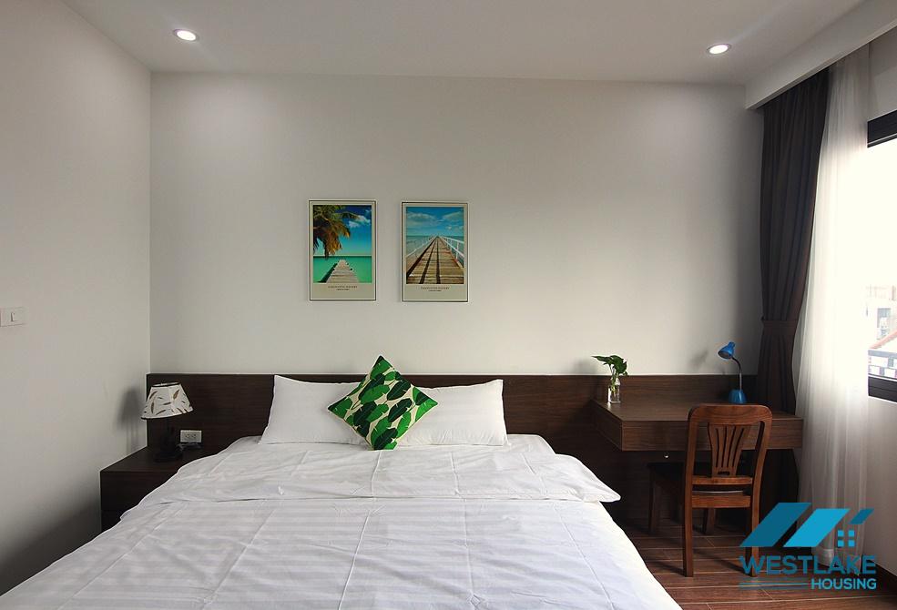 A bright and resonable studio for rent in Xuan Dieu, Tay Ho, Ha Noi