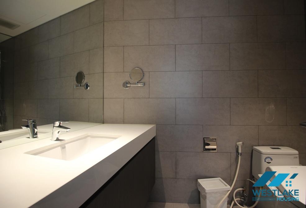 Modern 02 bedrooms apartment with lake view for rent on Tu Hoa street, Tay Ho, Hanoi