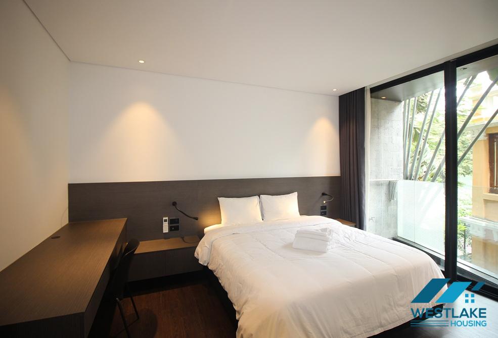 Modern 02 bedrooms apartment with lake view for rent on Tu Hoa street, Tay Ho, Hanoi