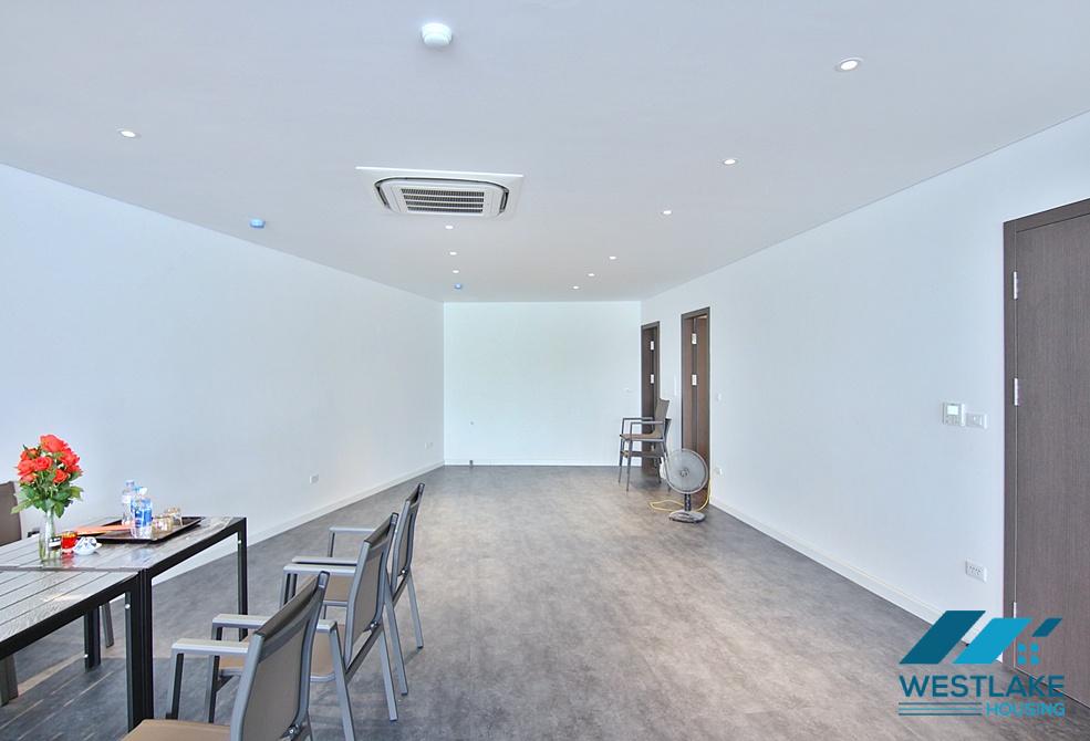 Clean and modern office for rent on Tu Hoa street, Tay Ho, Ha Noi