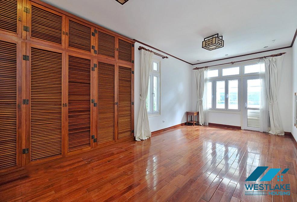 Spacious four bedrooms house for rent in Tay Ho, Ha Noi