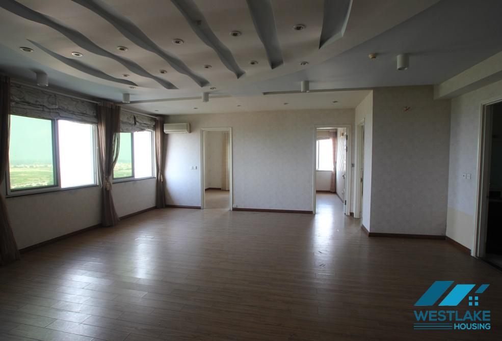 Large size apartment for rent in E Tower, Ciputra, Tay Ho, Ha Noi