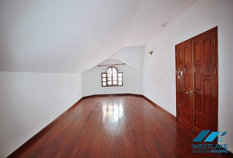 Beautiful garden and swimming pool house for rent in Tay Ho, Ha Noi