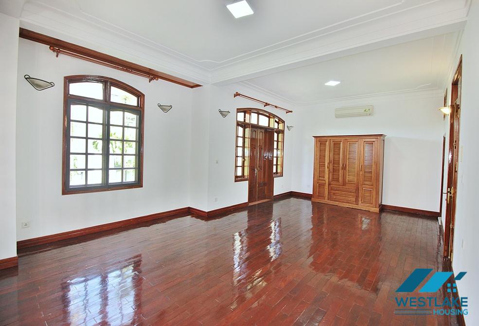 Beautiful garden and swimming pool house for rent in Tay Ho, Ha Noi