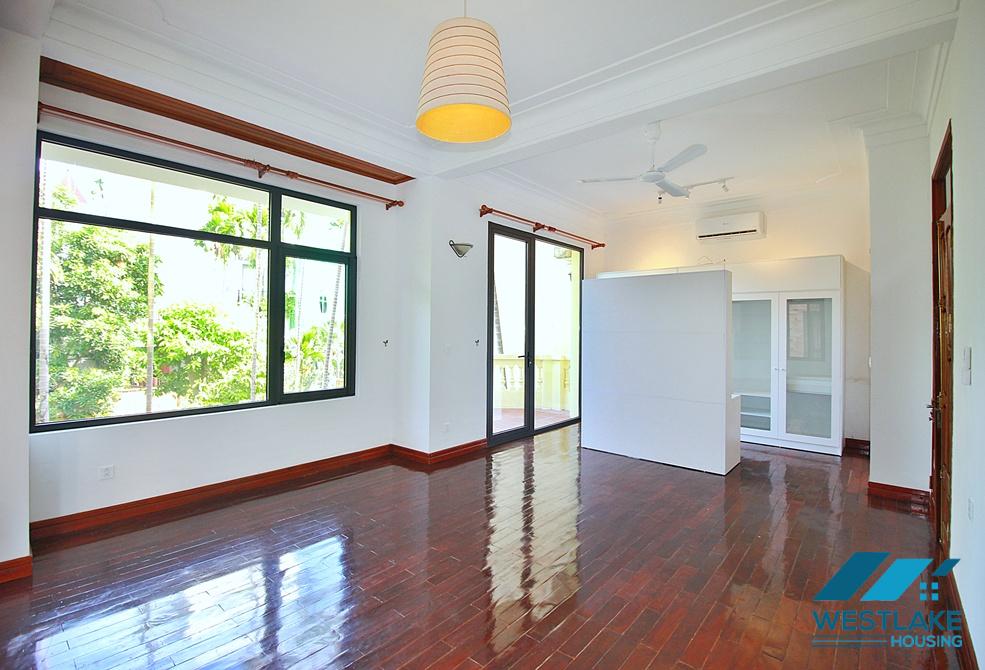 Beautiful garden and swimming pool house for rent in Tay Ho, Ha Noi