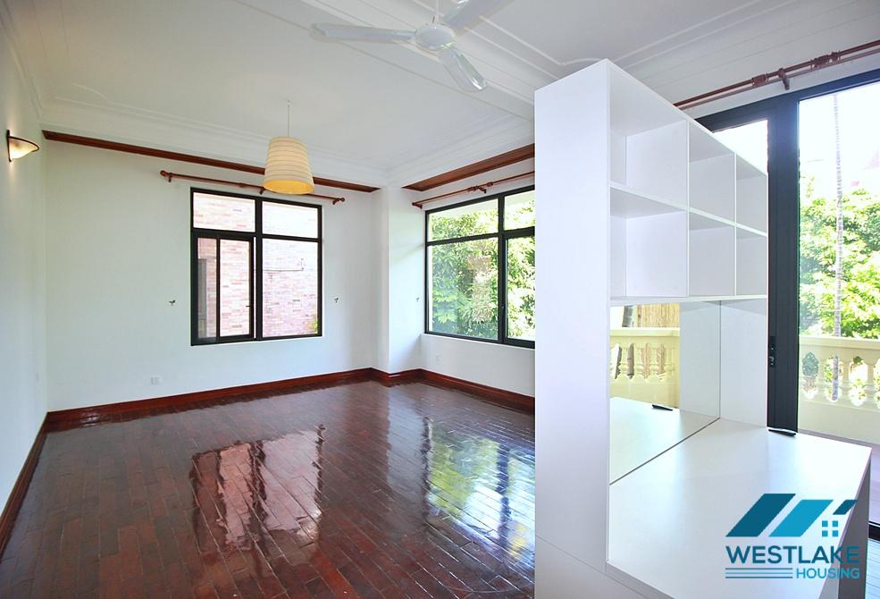 Beautiful garden and swimming pool house for rent in Tay Ho, Ha Noi