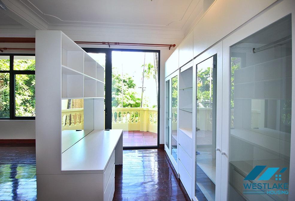 Beautiful garden and swimming pool house for rent in Tay Ho, Ha Noi