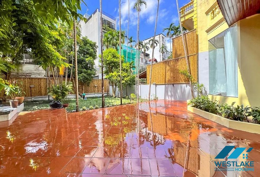 Beautiful garden and swimming pool house for rent in Tay Ho, Ha Noi