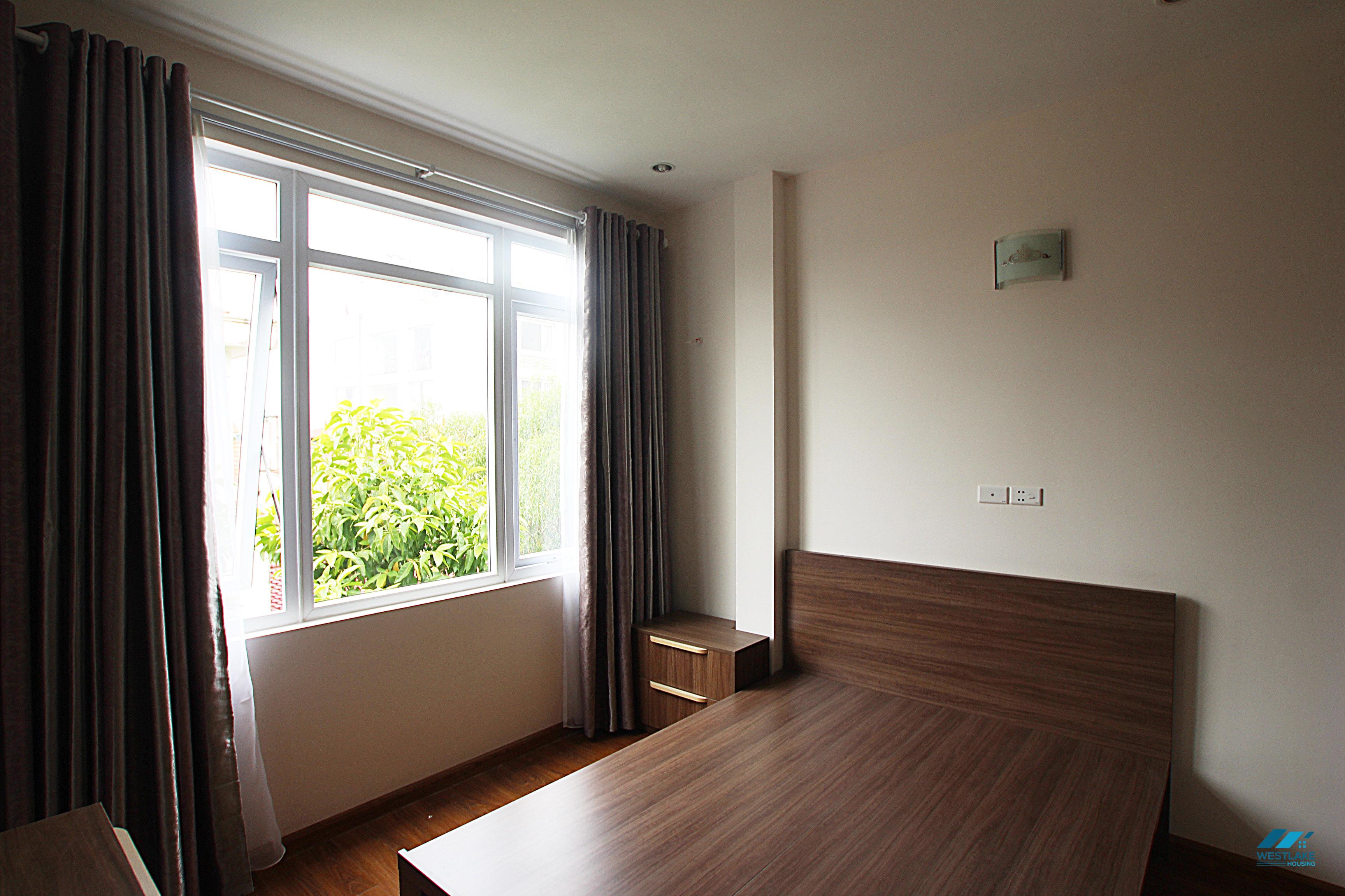 A bright and cheap 1 bedroom apartment for rent in Xuan Dieu, Tay Ho