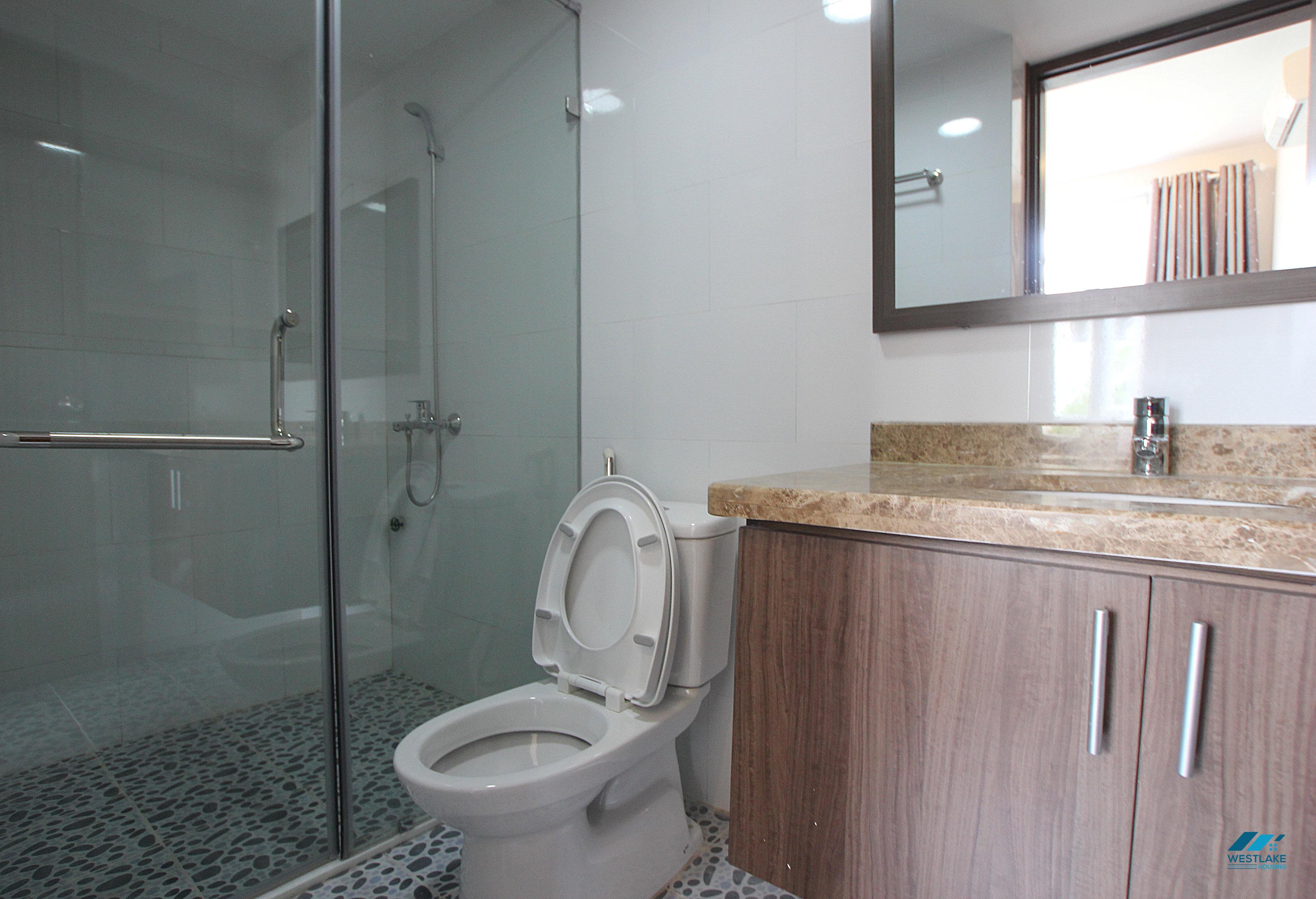 A bright and cheap 1 bedroom apartment for rent in Xuan Dieu, Tay Ho