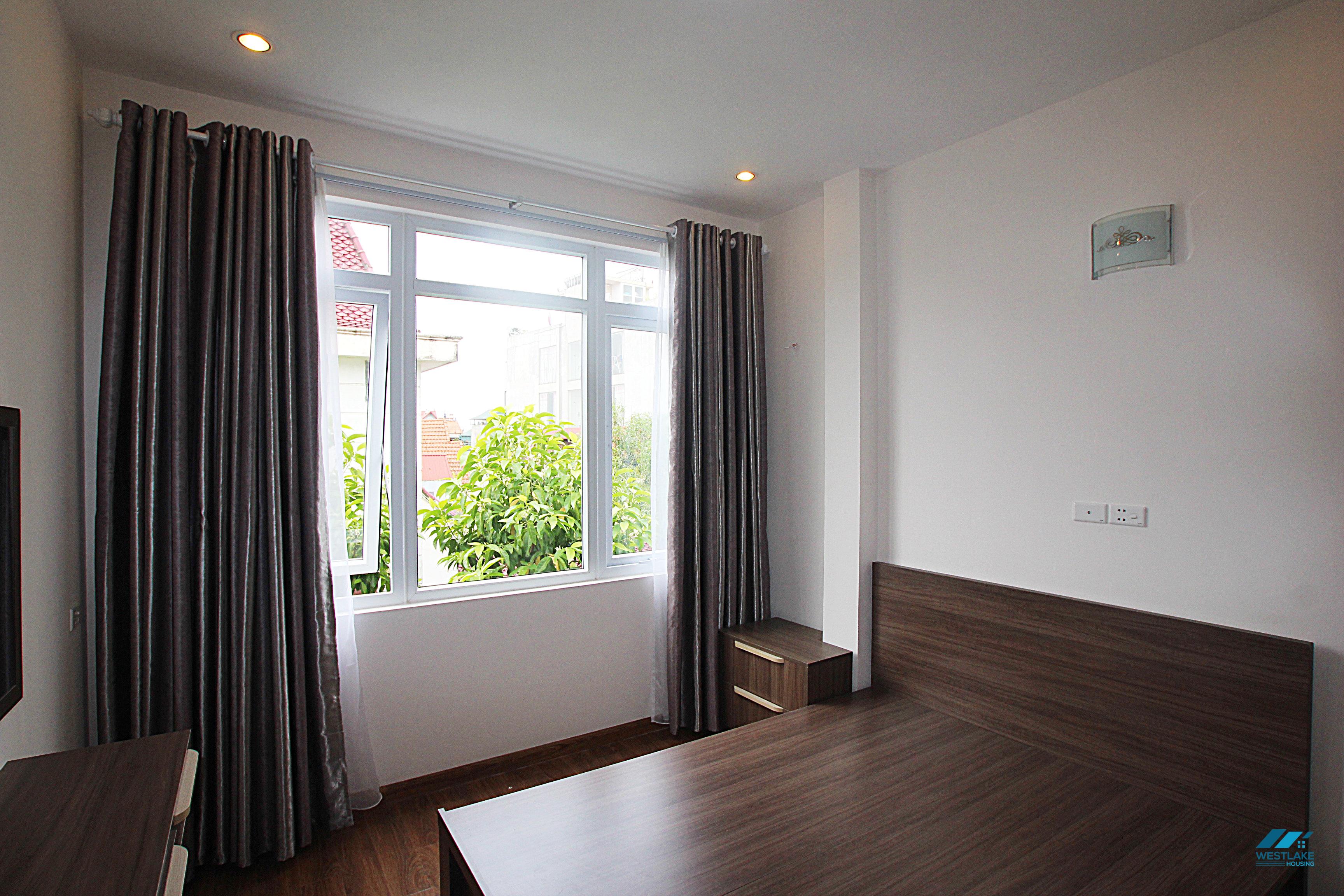 A bright and cheap 1 bedroom apartment for rent in Xuan Dieu, Tay Ho