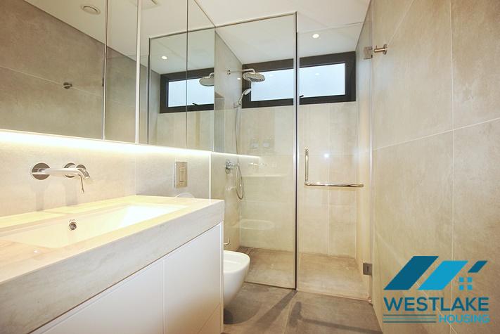 Căn Hộ 2 Phòng Ngủ Mới Đẹp, Ban Công Sáng Thoáng View Hồ  Cho Thuê Tại Tây Hồ, Hà Nội
