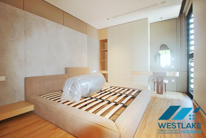 Căn Hộ 2 Phòng Ngủ Mới Đẹp, Ban Công Sáng Thoáng View Hồ  Cho Thuê Tại Tây Hồ, Hà Nội