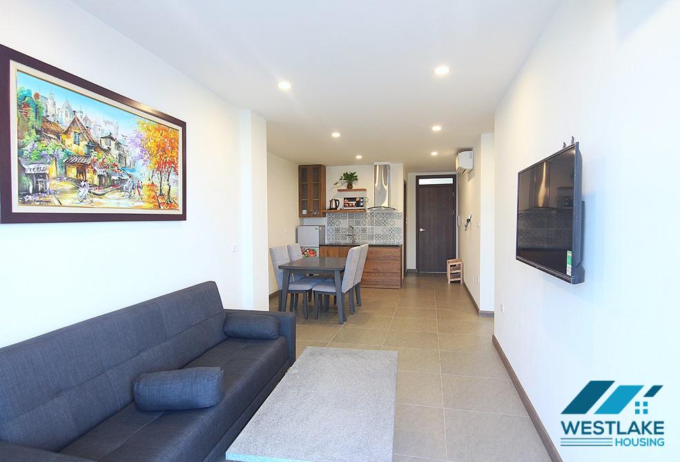 Lake view 2 bedrooms apartment with balcony for rent in Yen Hoa, Tay Ho, Ha Noi