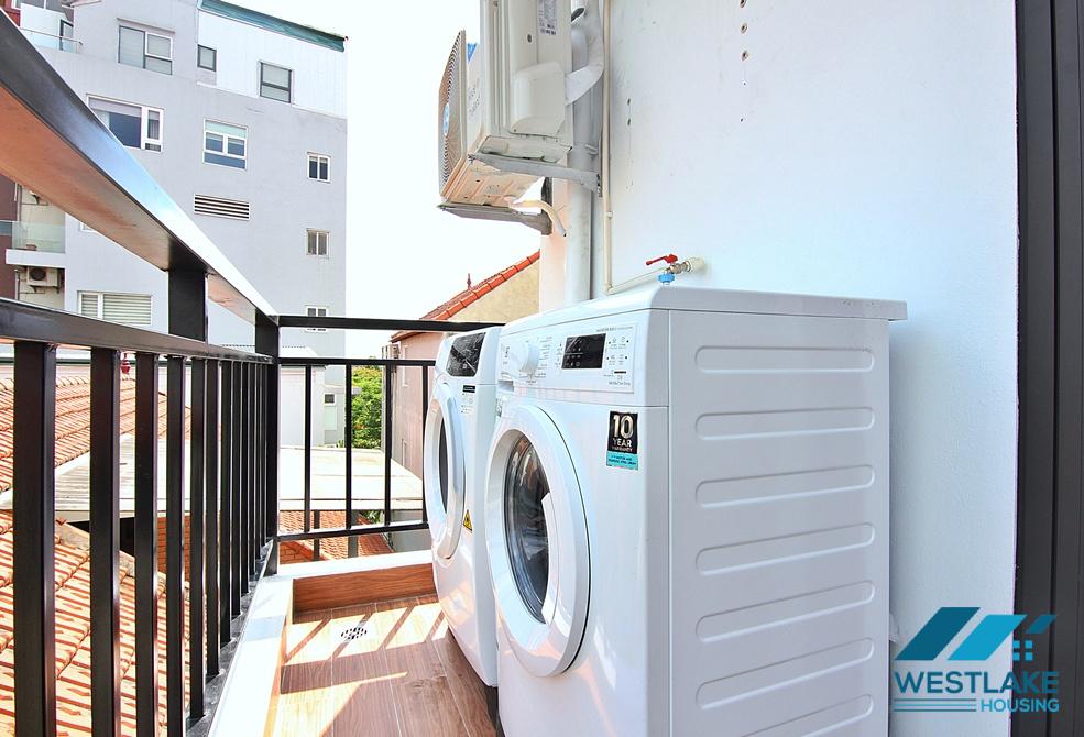 Brightly 3 bedrooms apartment for rent in Dang Thai Mai, Tay Ho, Ha Noi