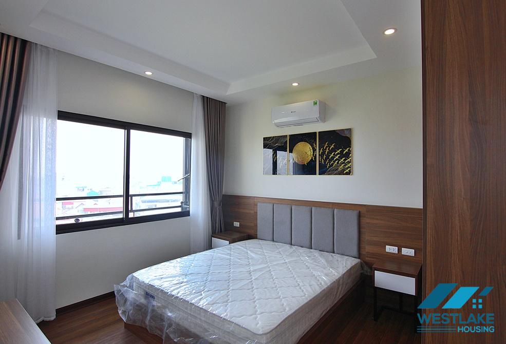 Gorgeous lake view 4 bedroom apartment for rent in Tay Ho, Ha Noi