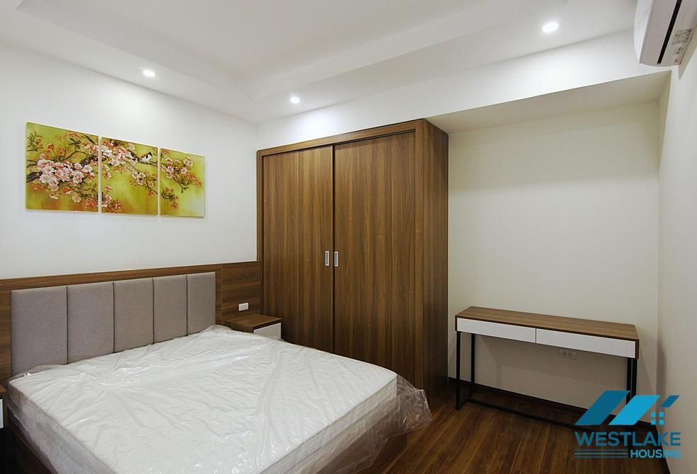 Gorgeous lake view 4 bedroom apartment for rent in Tay Ho, Ha Noi