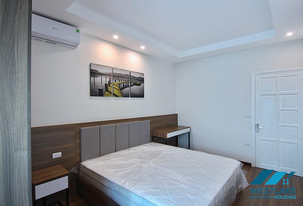 Gorgeous lake view 4 bedroom apartment for rent in Tay Ho, Ha Noi