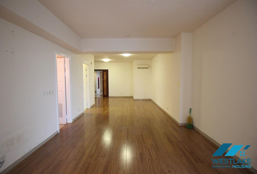 A cheap and unfurnished 3 bedroom apartment for rent in Ciputra, Tay ho, Ha noi