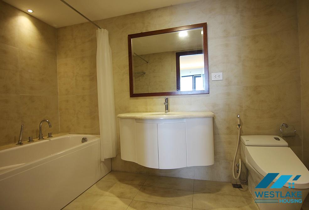 A high quality 2 bedroom apartment for rent in Xuan Dieu, Tay Ho