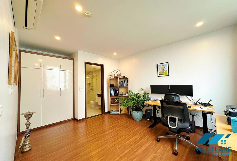 Morden duplex 3 bedrooms apartment for rent in Tay Ho ward, Ha Noi Morden duplex 3 bedrooms apartment for rent in Tay Ho ward, Ha Noi