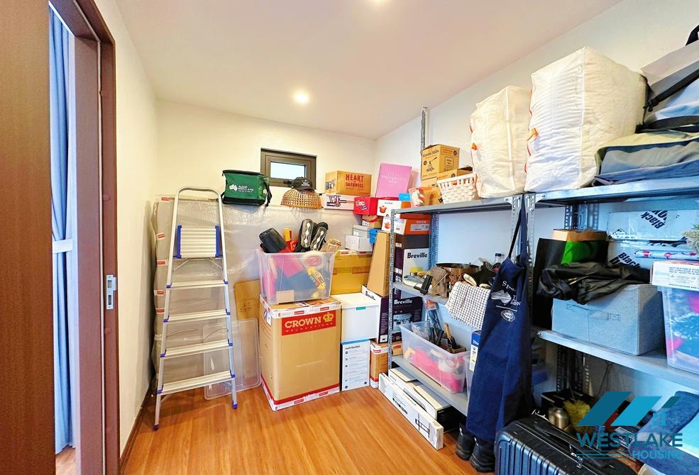 Morden duplex 3 bedrooms apartment for rent in Tay Ho ward, Ha Noi Morden duplex 3 bedrooms apartment for rent in Tay Ho ward, Ha Noi