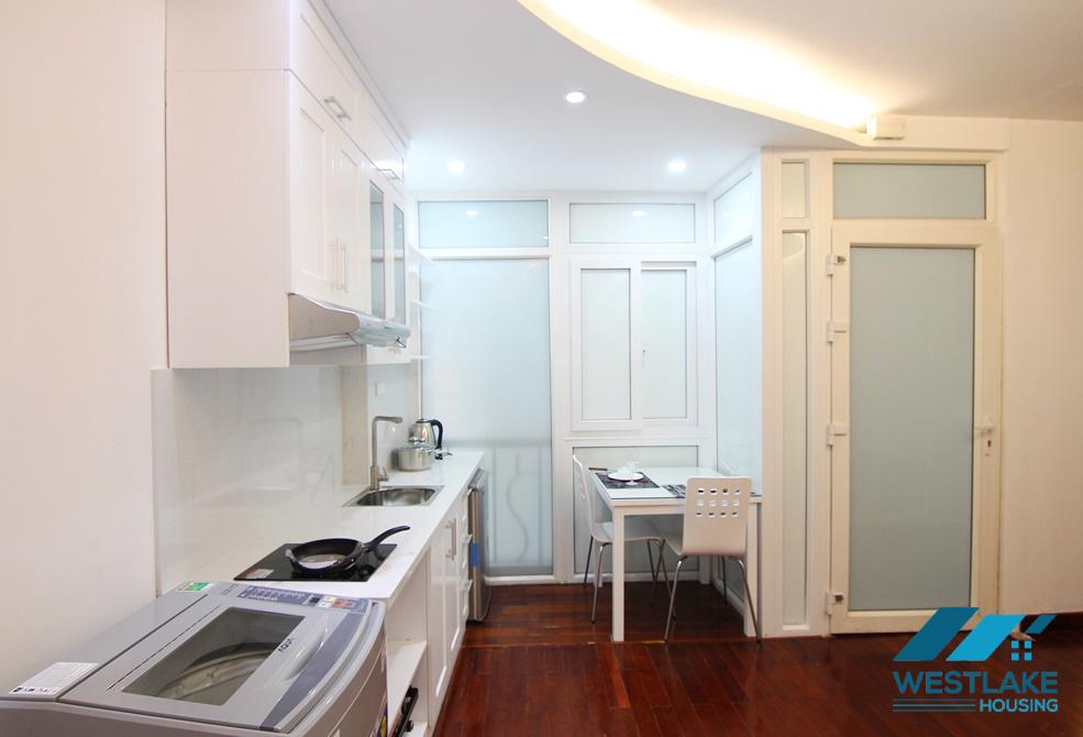 An affordable 1 bedroom apartment for rent in Xuan Dieu, Tay Ho, Ha Noi