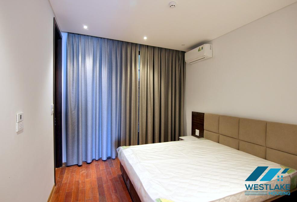 One bedroom apartment near the West Lake in Tay Ho, Ha Noi for rent