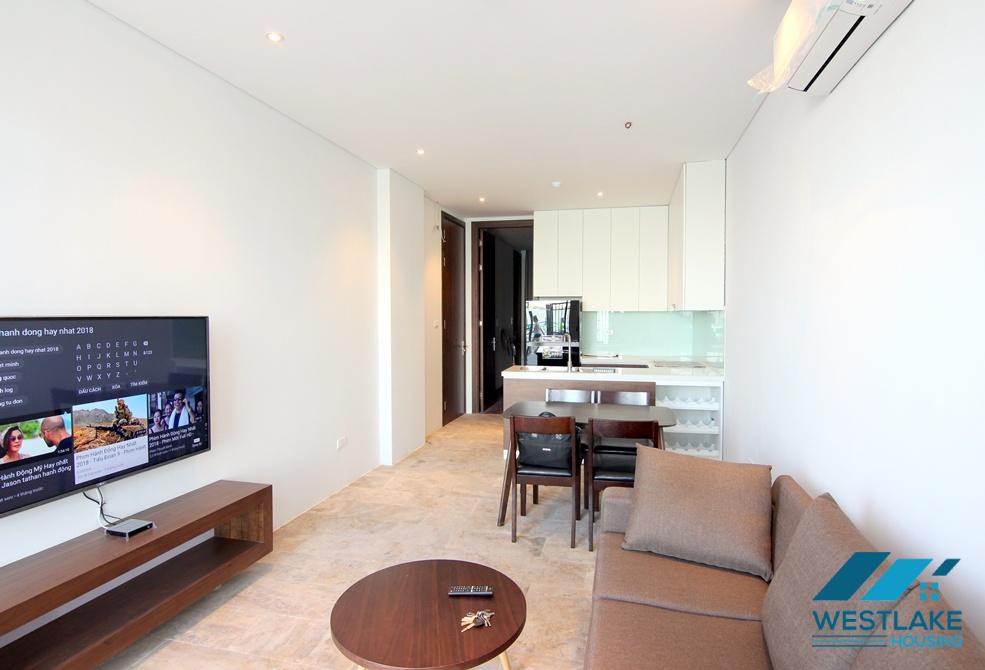 One bedroom apartment near the West Lake in Tay Ho, Ha Noi for rent