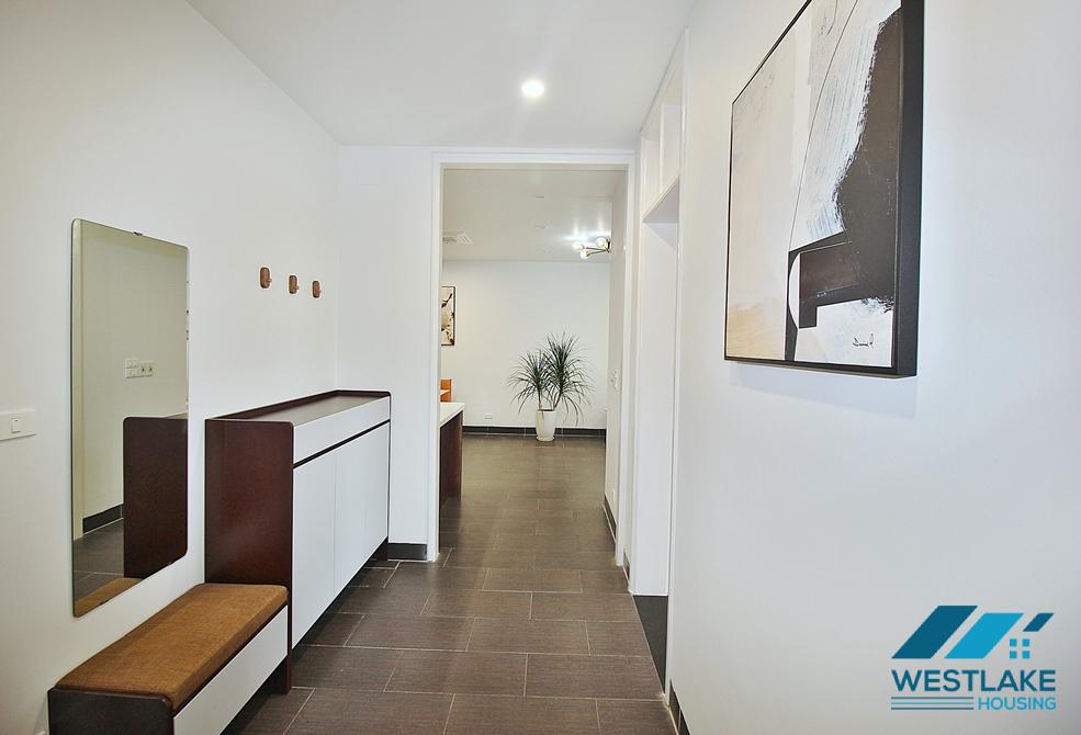 Lake view 03 bedrooms apartment for rent in Quang An st, Tay Ho ward, Tay Ho Lake view 03 bedrooms apartment for rent in Quang An st, Tay Ho ward, Tay Ho