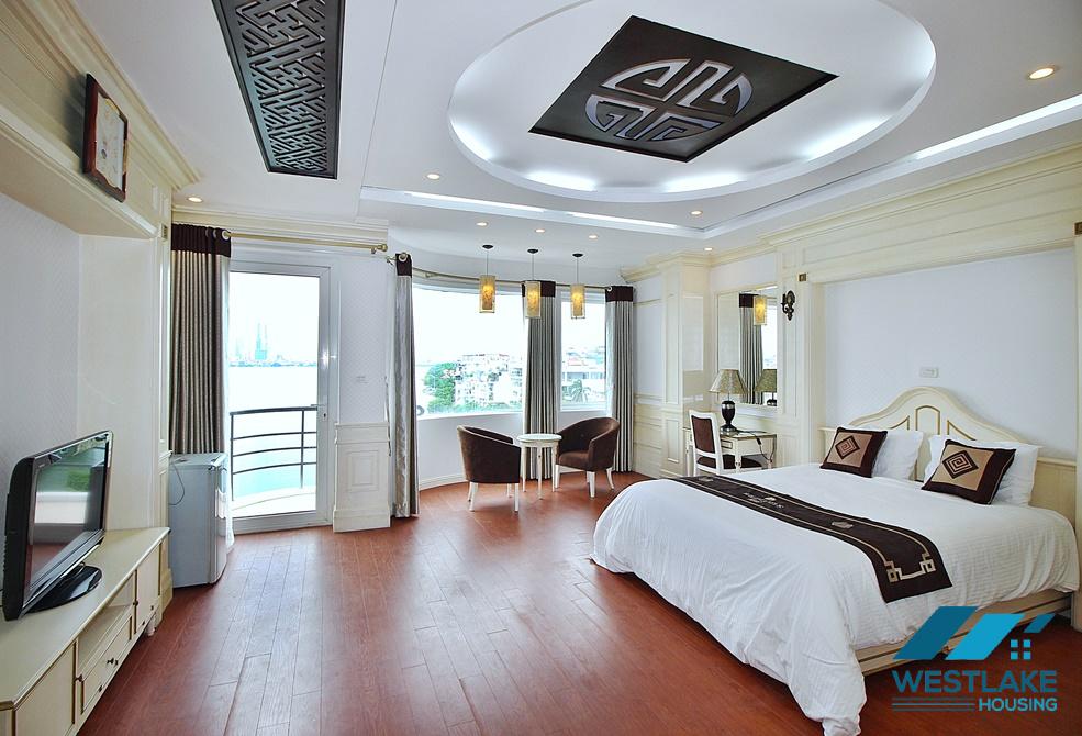 A renovated 2 bedroom apartment with lake view for rent in Tay Ho, Ha Noi