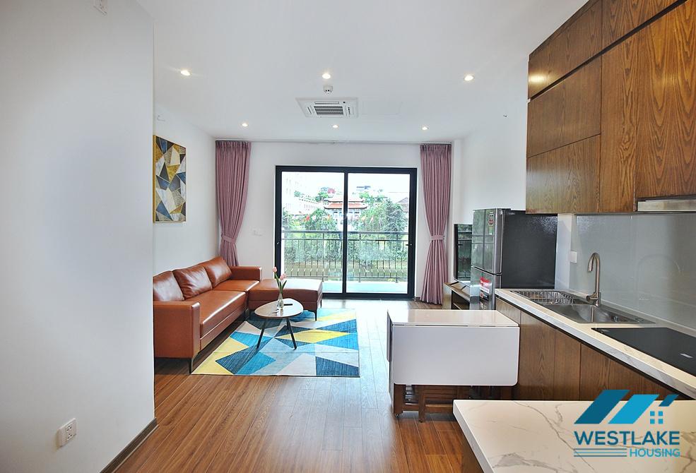 Beautiful lake new 1 bedroom apartment for rent in Tu Hoa area, Tay Ho, Ha Noi