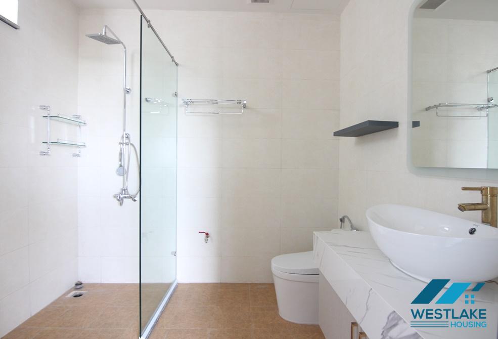 A 3bedroom apartment with lot of natural light for rent in Xuan Dieu, Tay Ho