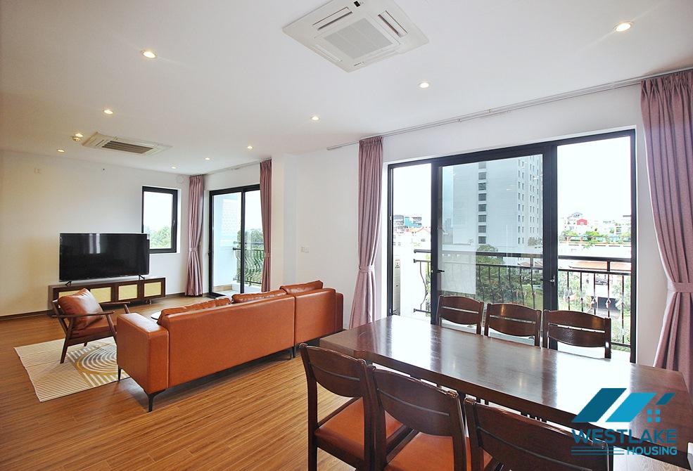 A beautiful lakeview 2 bedrooms apartment for rent in Tay Ho, Ha Noi