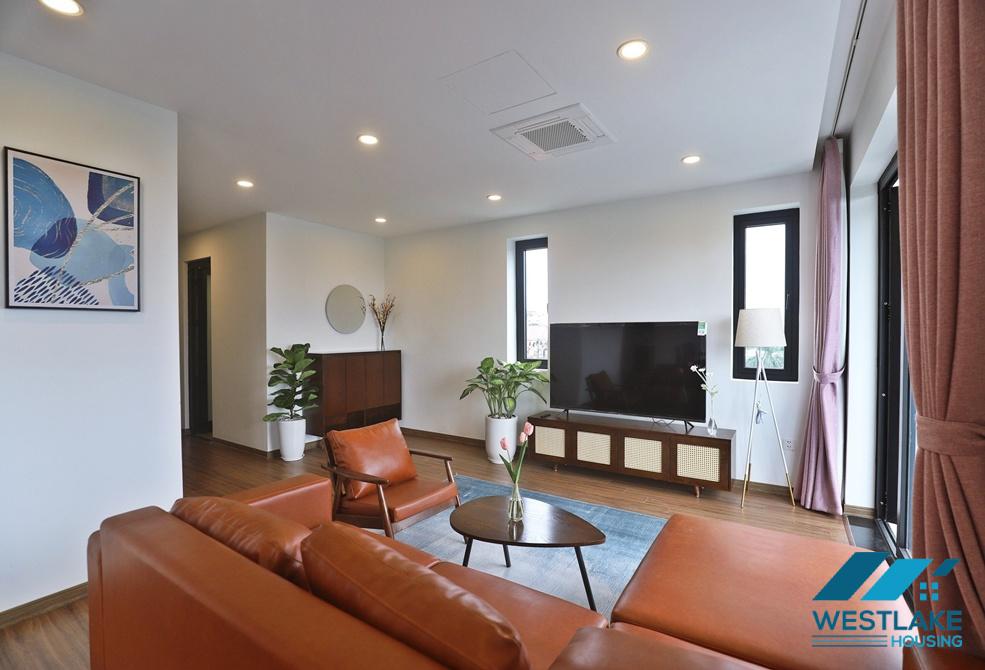 Nice apartment with lake view on high floor for rent in Tu Hoa area, Tay Ho, Ha Noi