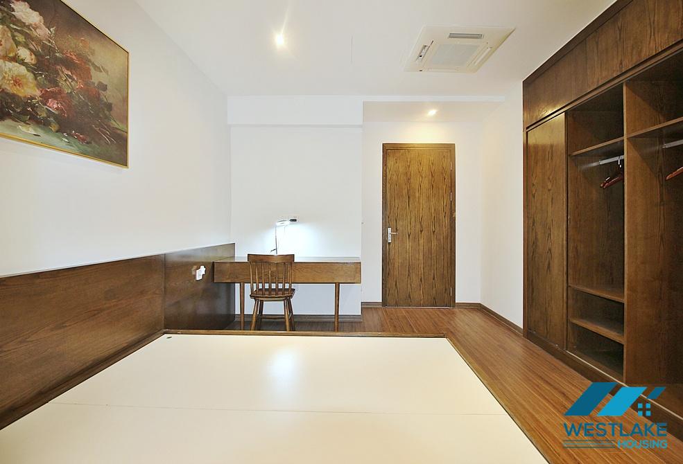 Lake view one bedroom apartment for rent in Tu Hoa street,Tay Ho, Ha Noi