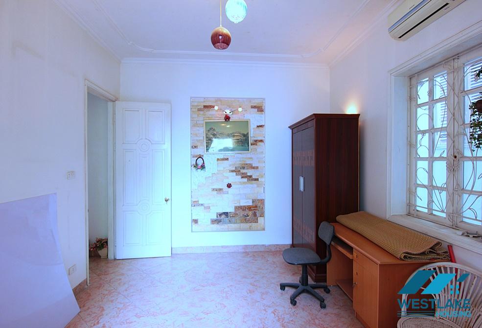 A bright house with good price for rent in Nghi Tam, Tay Ho