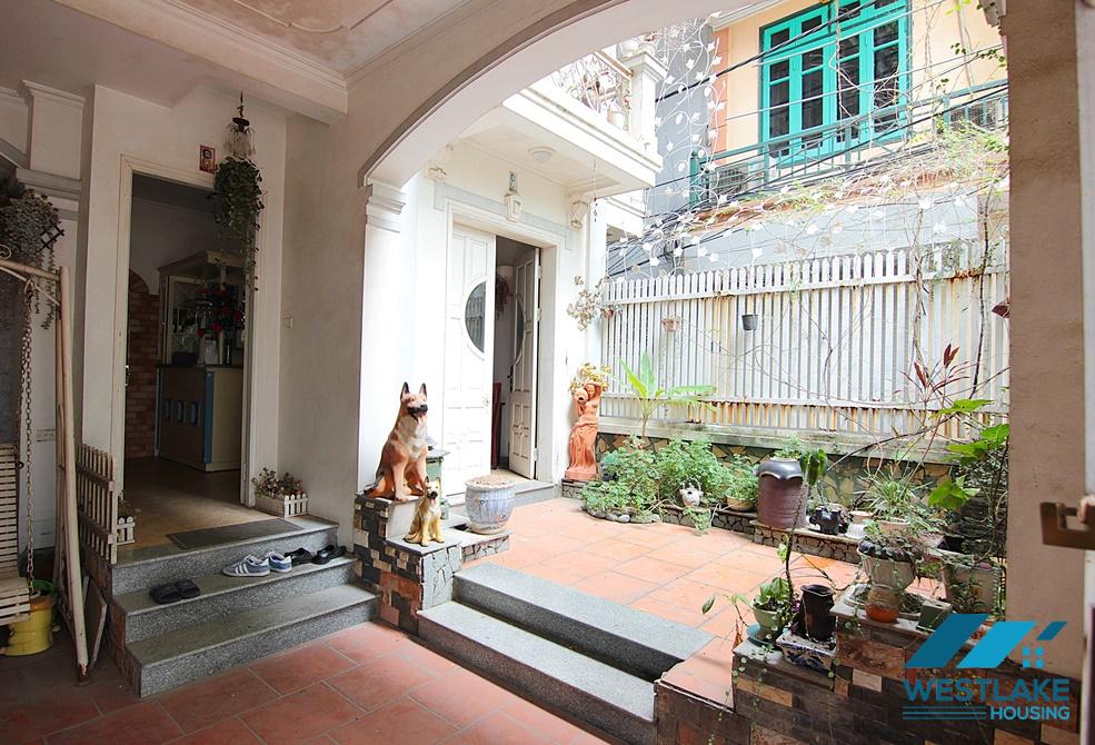 A bright house with good price for rent in Nghi Tam, Tay Ho
