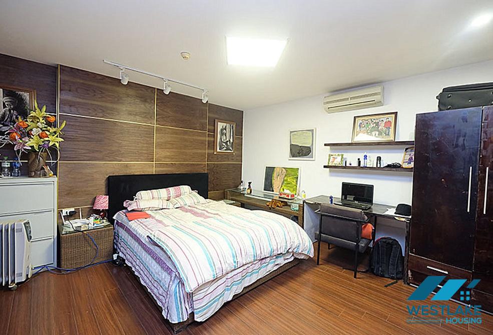 Cho thuê nhà 2 tầng xinh xắn tại khu vực Ciputra, Tây Hồ, Hà Nội Cho thuê nhà 2 tầng xinh xắn tại khu vực Ciputra, Tây Hồ, Hà Nội