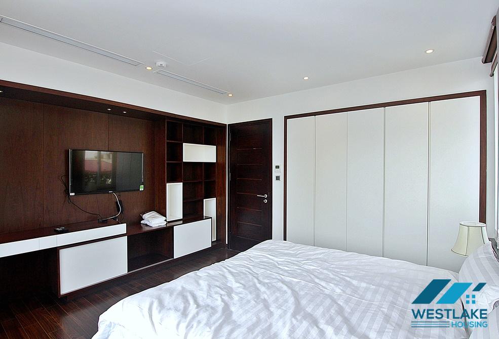 An elegant apartment on top floor for rent on Tu Hoa street, Tay Ho, Ha Noi