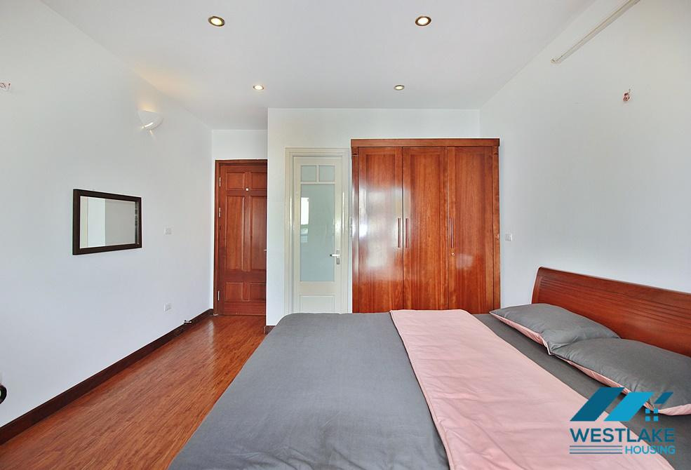 Affordable price 02 bedrooms apartment for rent in Tu Hoa area, Tay Ho, Ha Noi